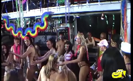 Samba porno brasileiro no carnaval putaria